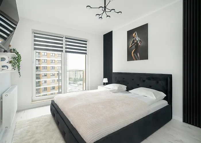 Wyjatkowy I Nowoczesny Apartament Z Balkonem I Parkingiem By Noclegi Renters