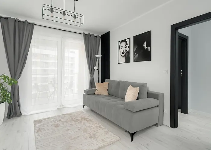 Wyjatkowy I Nowoczesny Apartament Z Balkonem I Parkingiem By Noclegi Renters