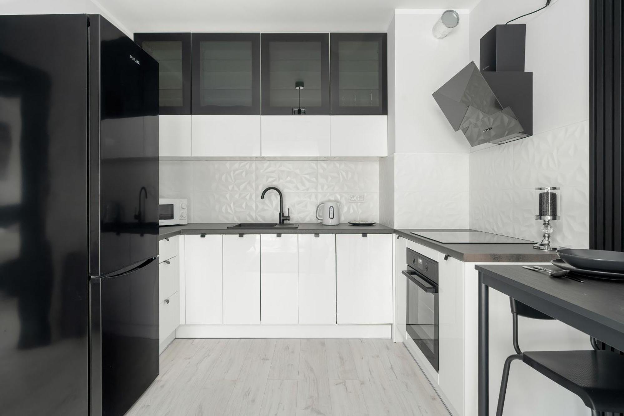 Apartment Wyjatkowy I Nowoczesny Z Balkonem I Parkingiem By Renters